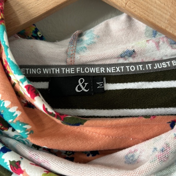 Ampersand Avenue Double Hood Hooded Sweatshirt Floral & Striped Green Medium - Picture 9 of 15